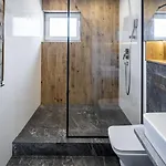 Stylisch New With One Bedroom * לבוב