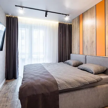Stylisch New With One Bedroom * Lwów