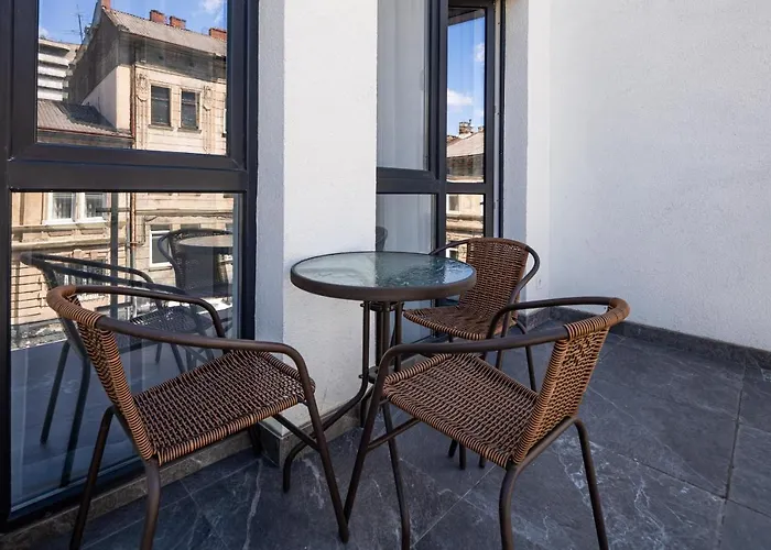 Stylisch New With One Bedroom Leópolis