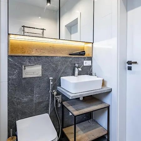 Stylisch New With One Bedroom * Lviv