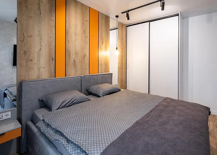 아파트 Stylisch New With One Bedroom 리비프